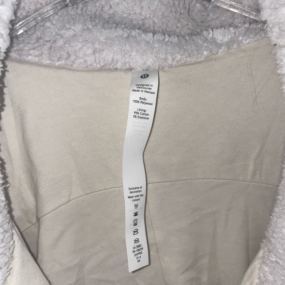 Lululemon cinchable fleece zip up in white - Picture 4 of 5